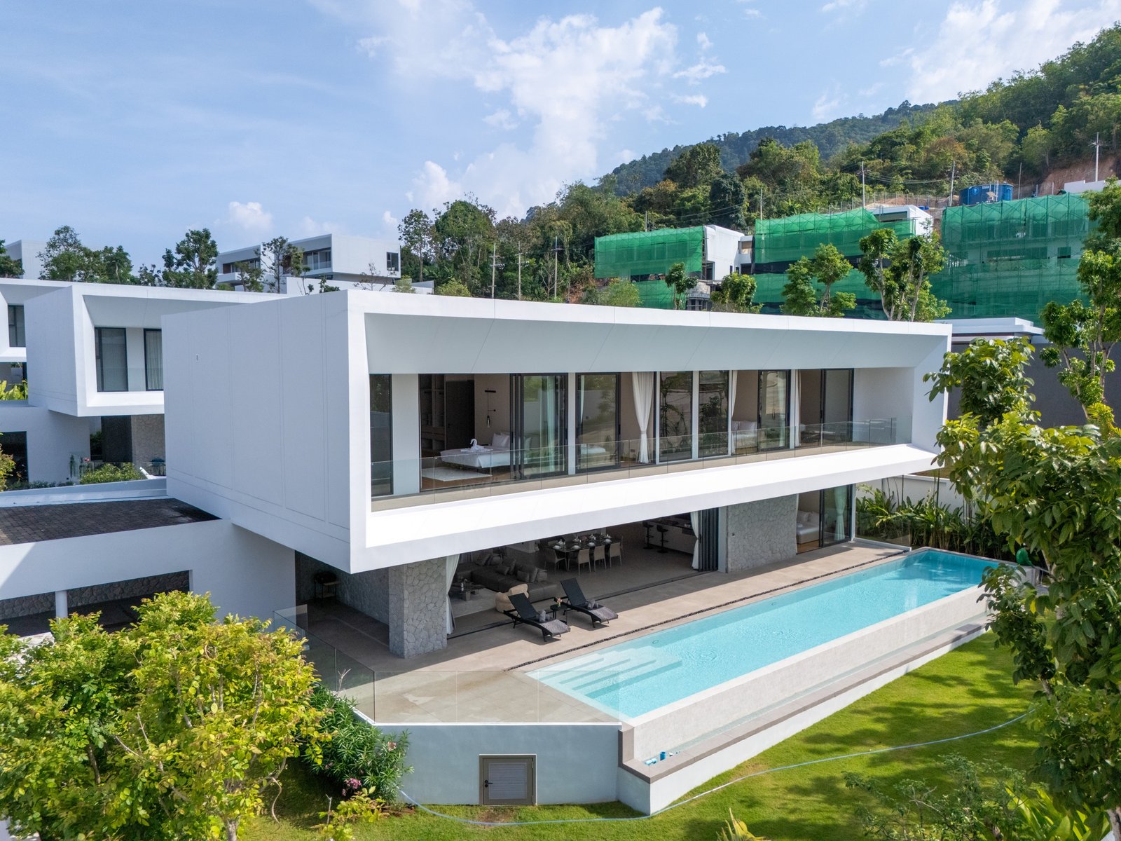 CLOVER VILLA