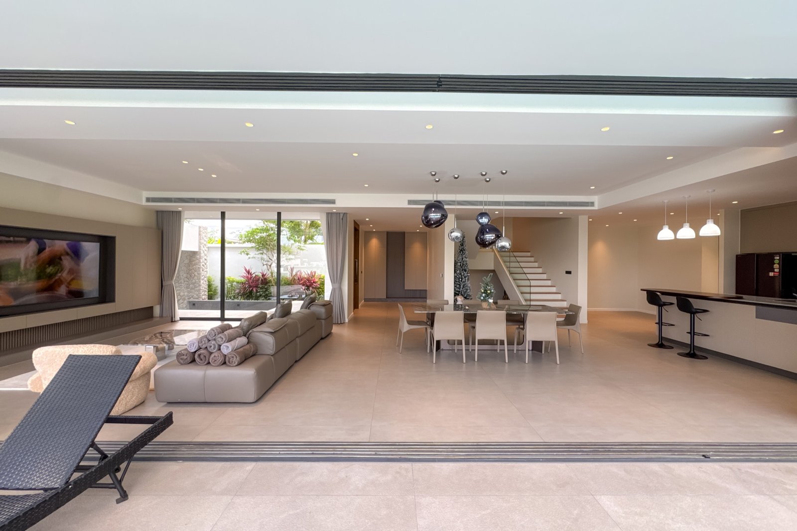 CLOVER VILLA