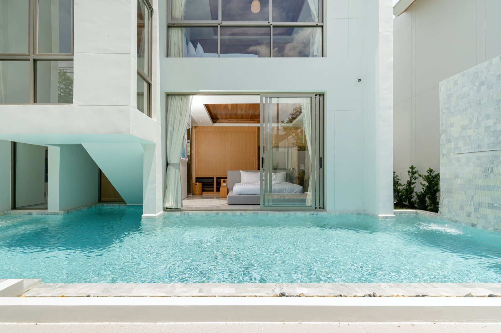 LuxPride Villa